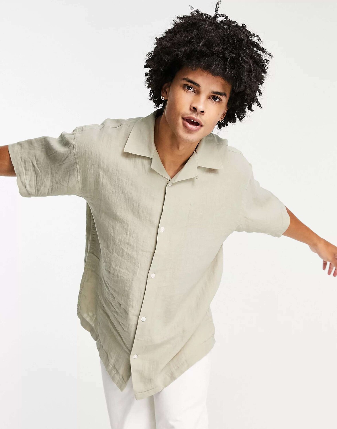 Льняная рубашка оверсайз с короткими рукавами Weekday Coffee
Льняная рубашка оверсайз с короткими рукавами Weekday Coffee