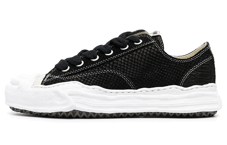 Мужские стильные скейтбордические кеды Hank с низким верхом, черного/белого цвета Mihara Yasuhiro
Мужские стильные скейтбордические кеды Hank с низким верхом, черного/белого цвета Mihara Yasuhiro