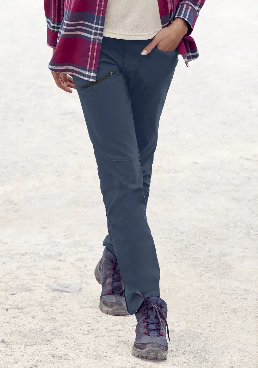 Трекинговые брюки LASCANA ACTIVE с 3 карманами на молнии, цвет морской волны
Трекинговые брюки LASCANA ACTIVE с 3 карманами на молнии, цвет морской волны