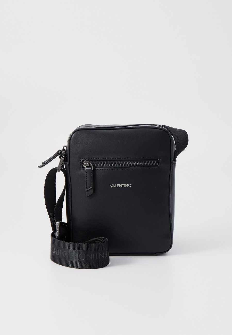 Сумка кросс-боди Valentino Bags HORIZON UNISEX, Nero/Black
Сумка кросс-боди Valentino Bags HORIZON UNISEX, Nero/Black