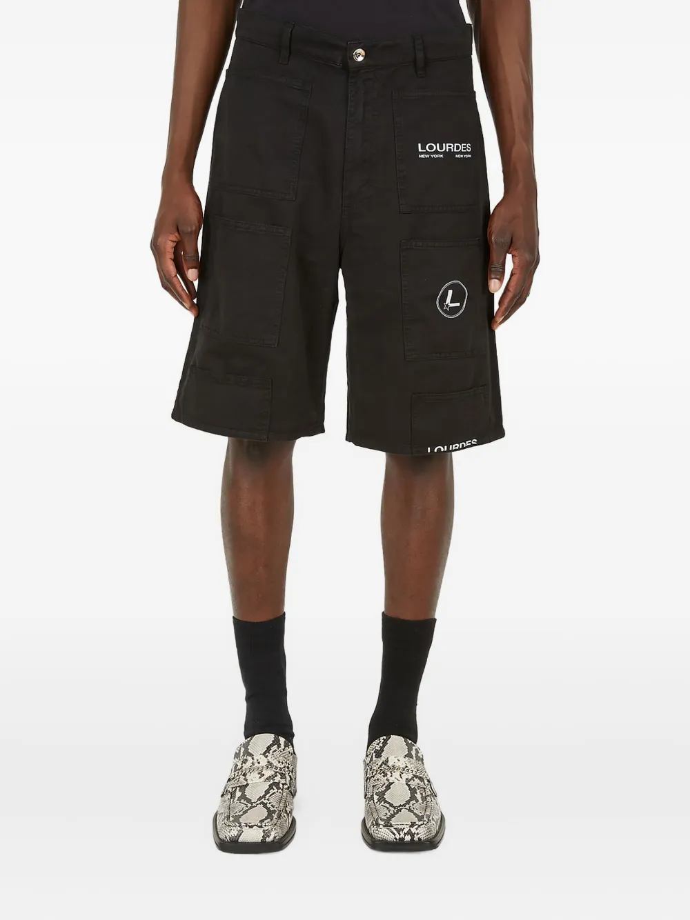 Шорты с накладным карманом Lourdes, черный
Шорты с накладным карманом Lourdes, черный