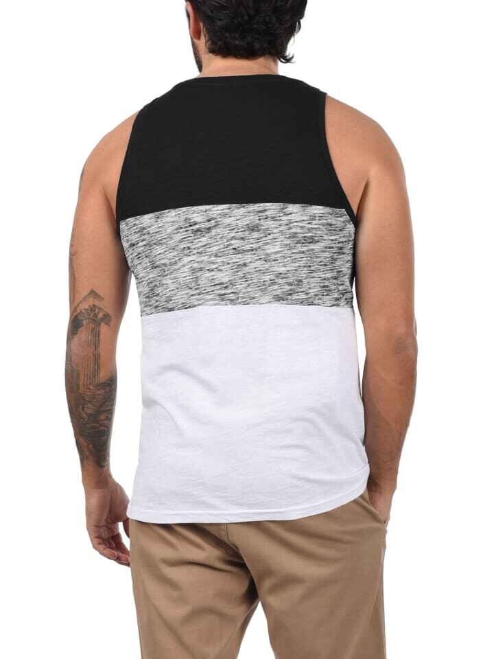 Футболка !SOLID, черный
Футболка !SOLID, черный