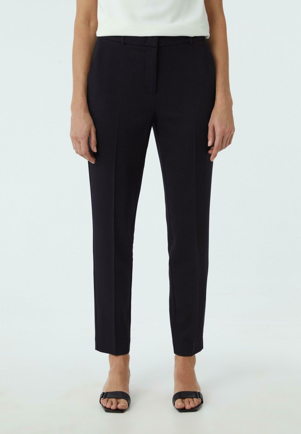 Брюки SCHMALE comma, темно-синий
Брюки SCHMALE comma, темно-синий