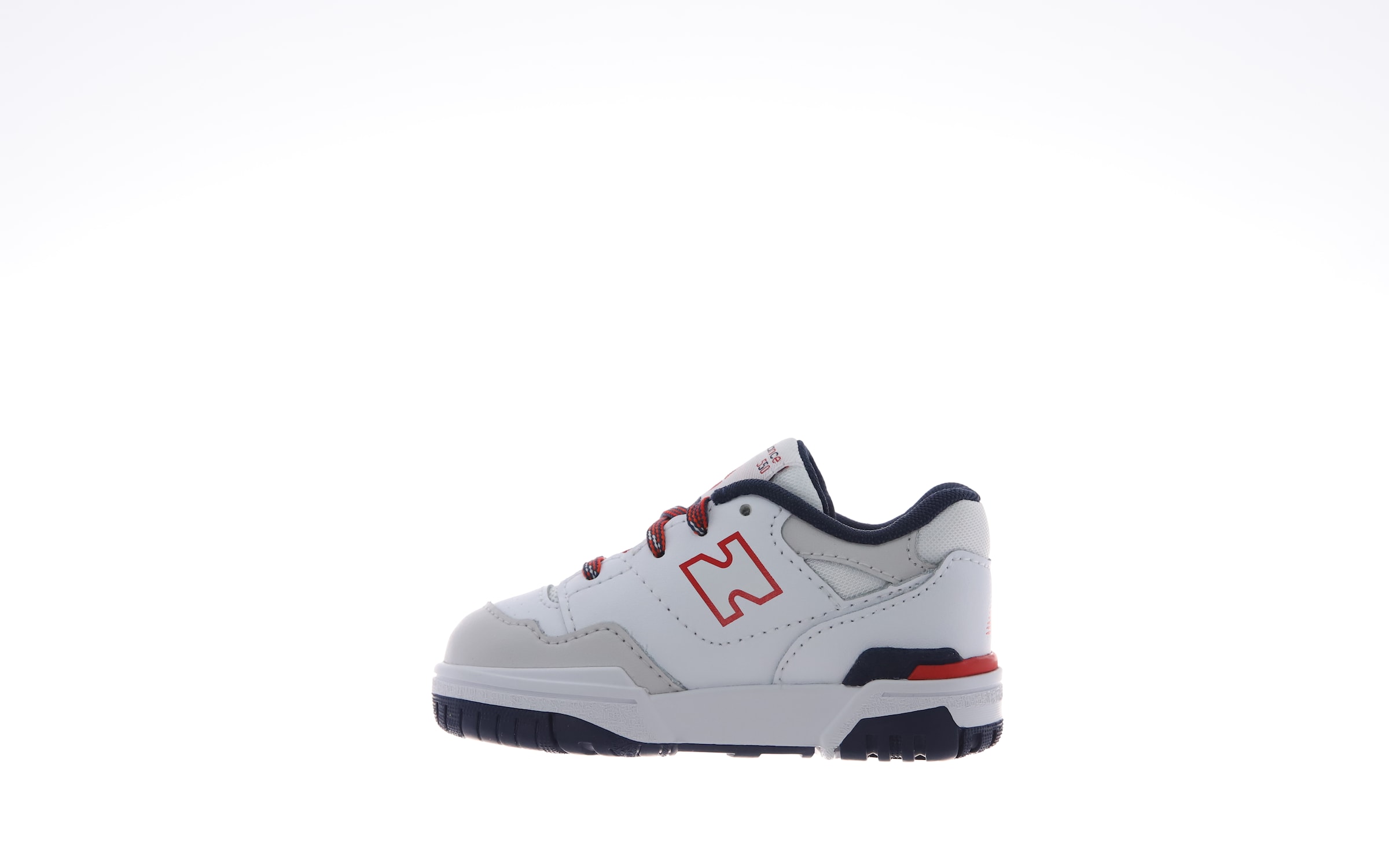 New balance Кроссовки '550' в белом цвете
New balance Кроссовки '550' в белом цвете