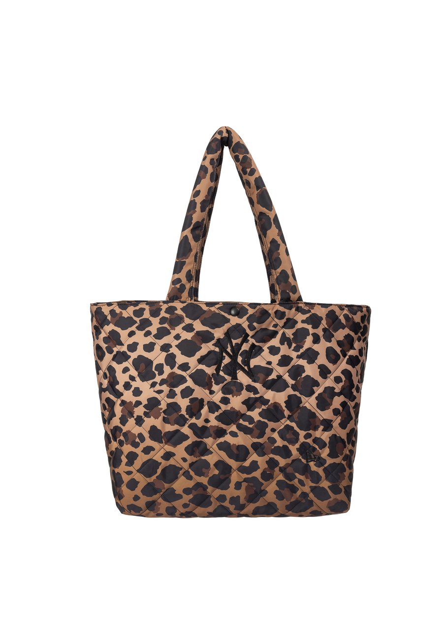 Сумка-шоппер New Era LEOPARD QUILTED TOTE BAG, Black/Brown
Сумка-шоппер New Era LEOPARD QUILTED TOTE BAG, Black/Brown