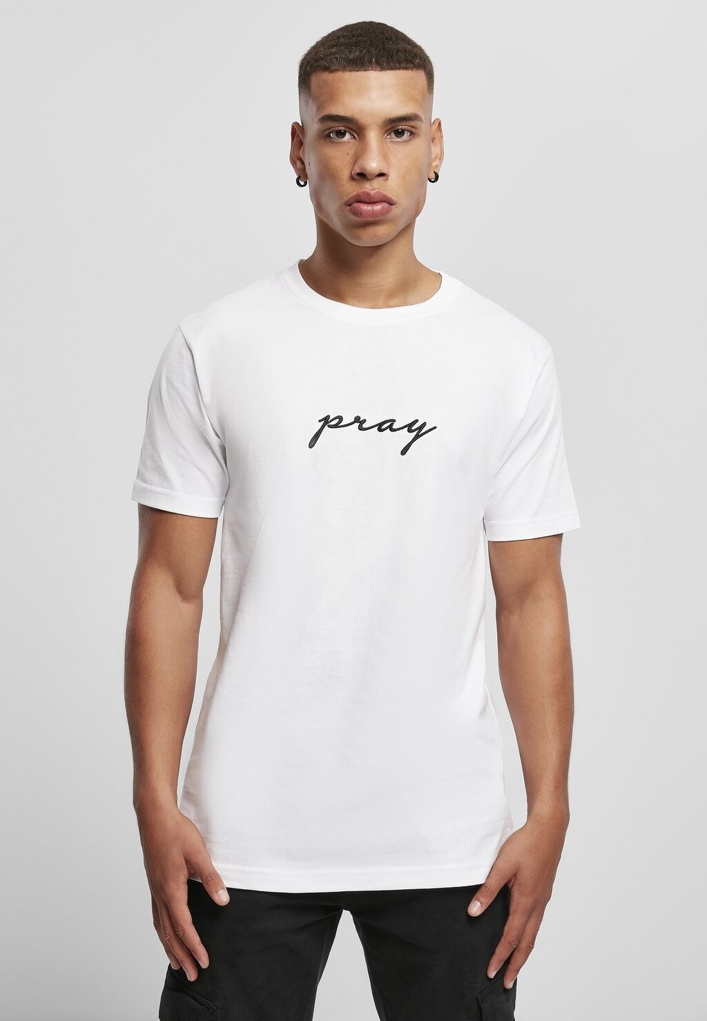 Футболка с принтом PAY EMBROIDERY Mister Tee, белый
Футболка с принтом PAY EMBROIDERY Mister Tee, белый