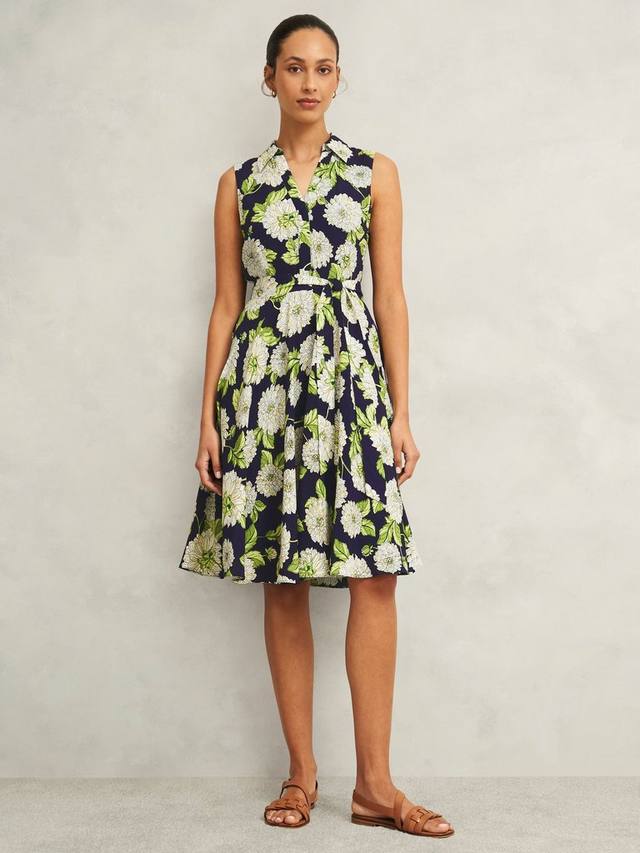 Платье а-силуэта petite bea в цветочек длиной до колен Hobbs, цвет Navy Multi
Платье а-силуэта petite bea в цветочек длиной до колен Hobbs, цвет Navy Multi