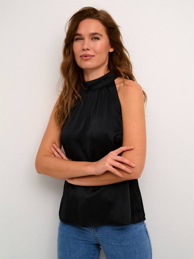 Топ Lotte на бретелях-хомуте из сатина KAFFE, Black Deep
Топ Lotte на бретелях-хомуте из сатина KAFFE, Black Deep