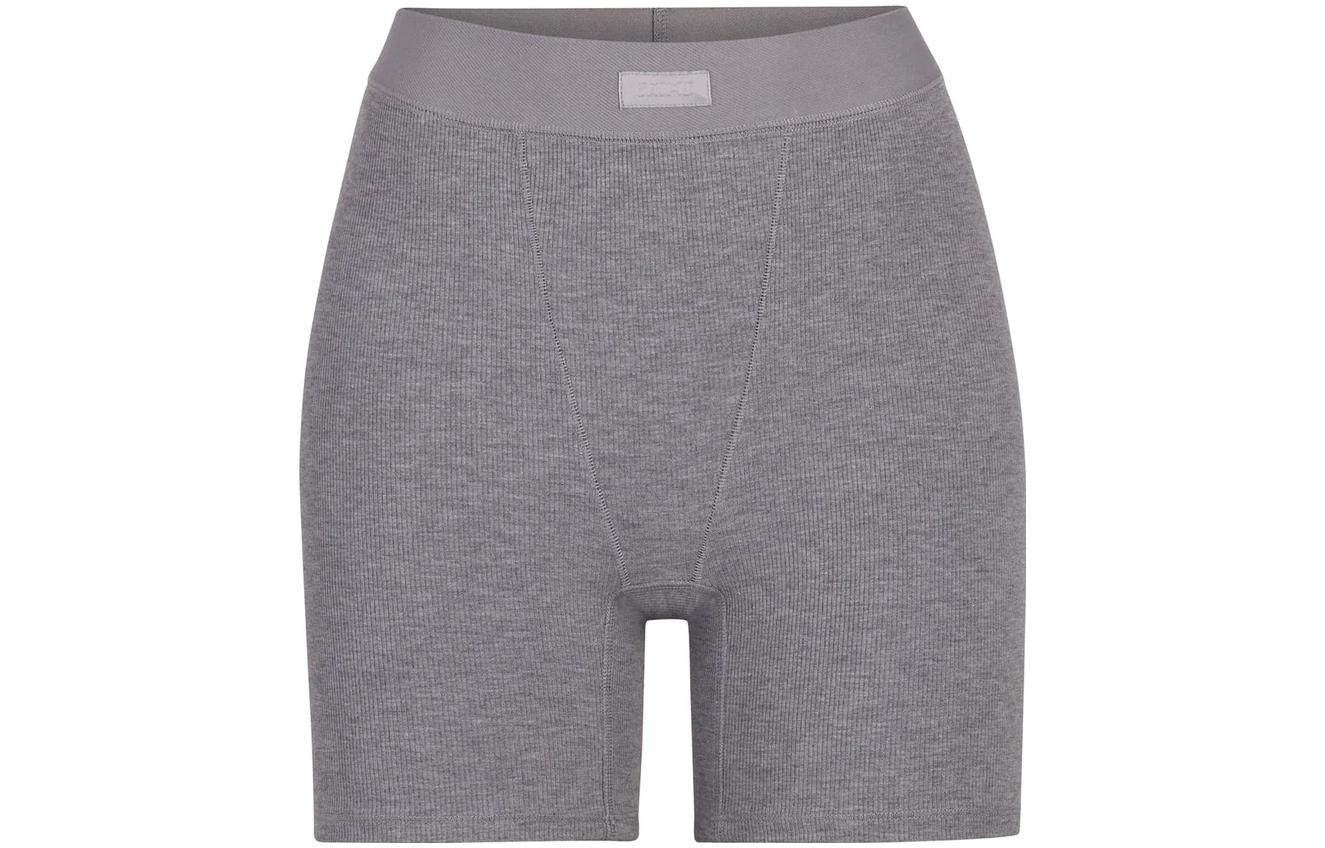 Skims Женские боксерские трусы
Skims Женские боксерские трусы