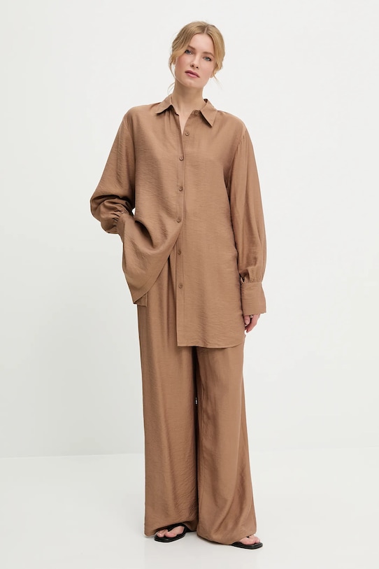 Рубашка и брюки Answear.Lab, коричневый
Рубашка и брюки Answear.Lab, коричневый