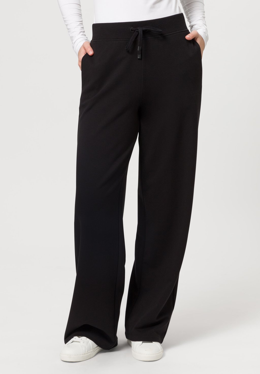 Спортивные брюки BONNIEE Les Lunes, черный
Спортивные брюки BONNIEE Les Lunes, черный