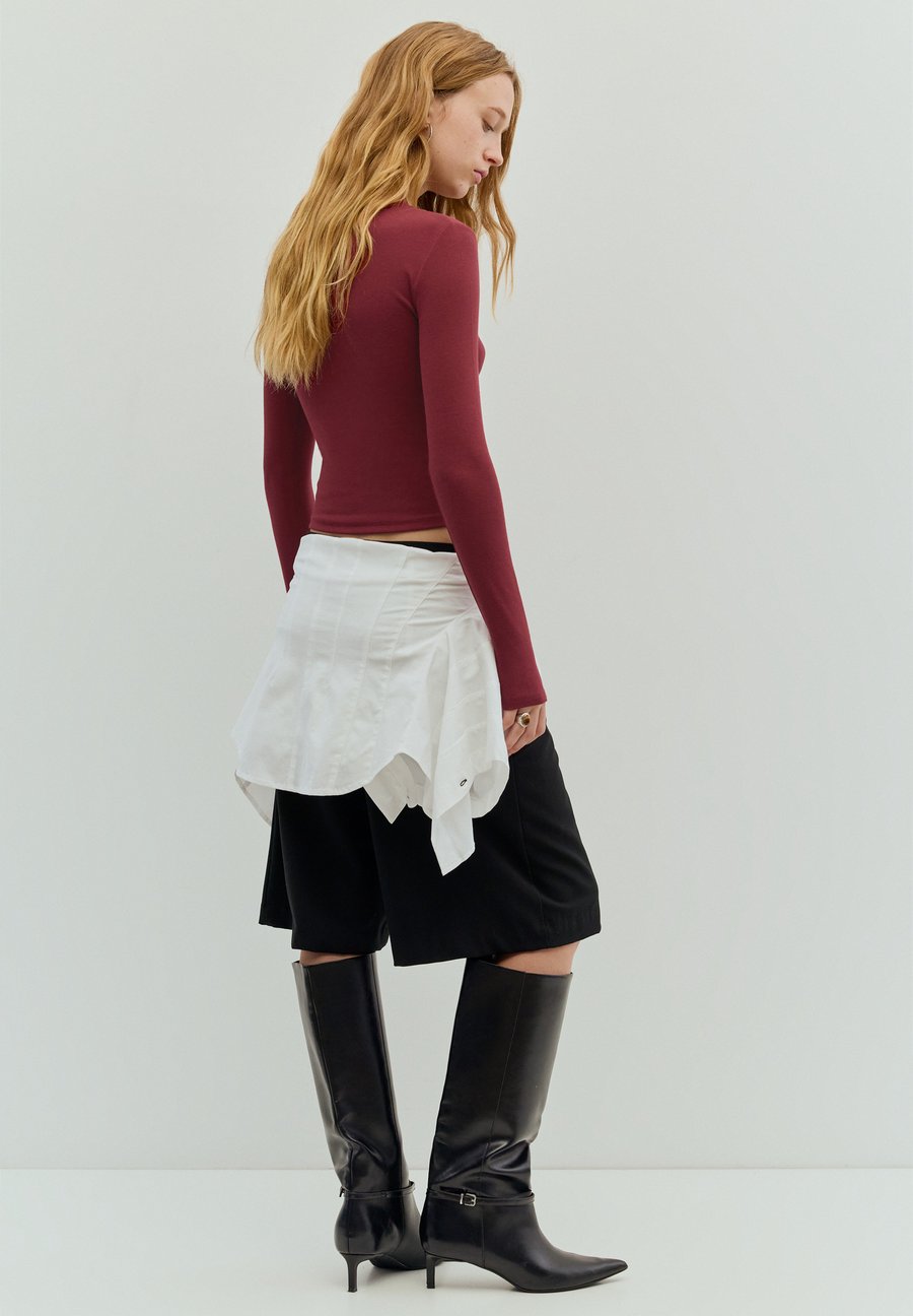 Топ PULL&BEAR Long sleeved top, Bordeaux
Топ PULL&BEAR Long sleeved top, Bordeaux
