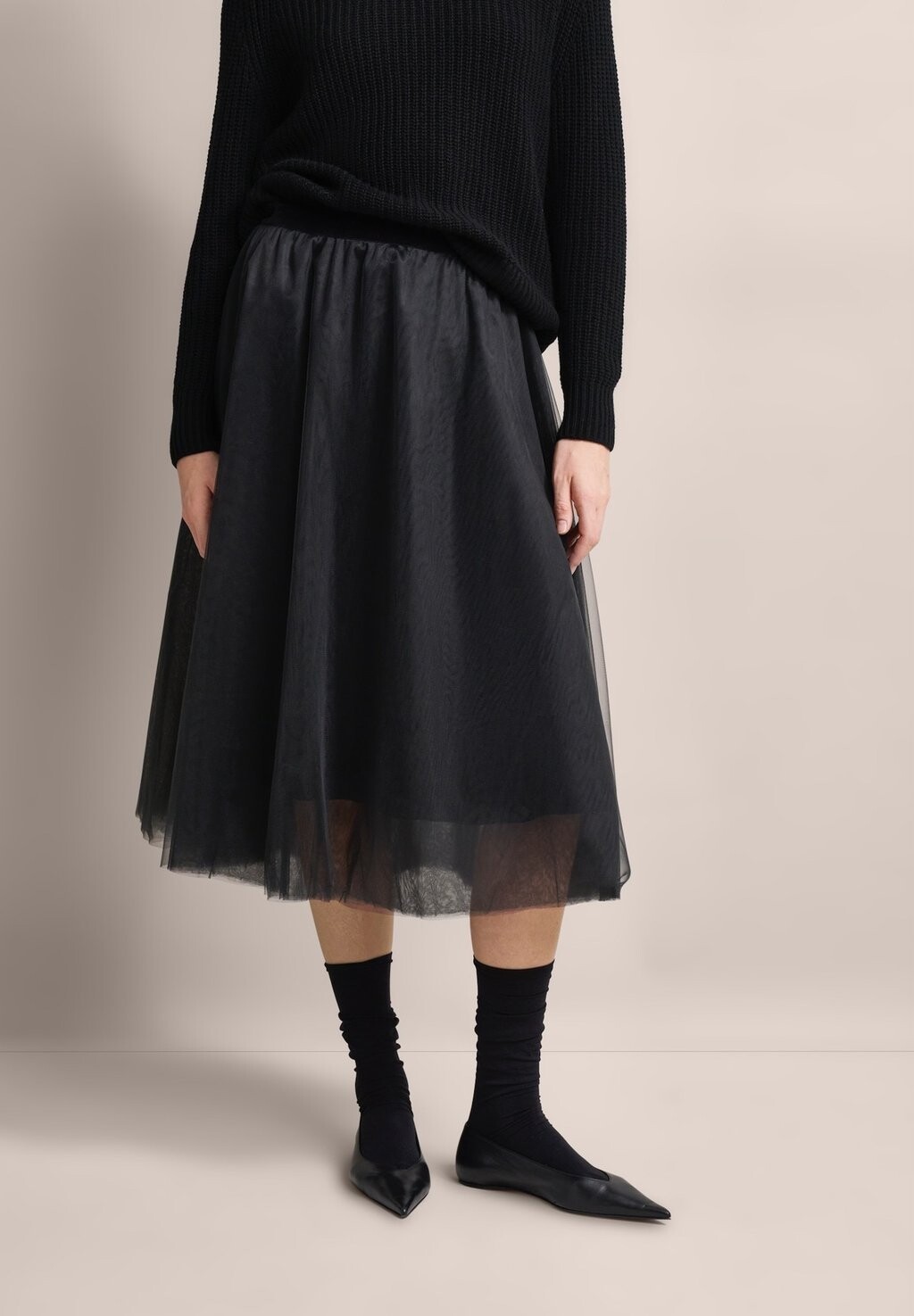 Юбка А-силуэта MIT ELASTISCHEN BÜNDCHEN bugatti, черный
Юбка А-силуэта MIT ELASTISCHEN BÜNDCHEN bugatti, черный