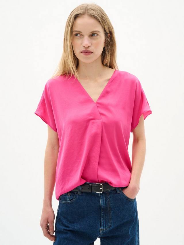 Блузка Rinda с коротким рукавом и V-образным вырезом InWear, Pure Pink
Блузка Rinda с коротким рукавом и V-образным вырезом InWear, Pure Pink