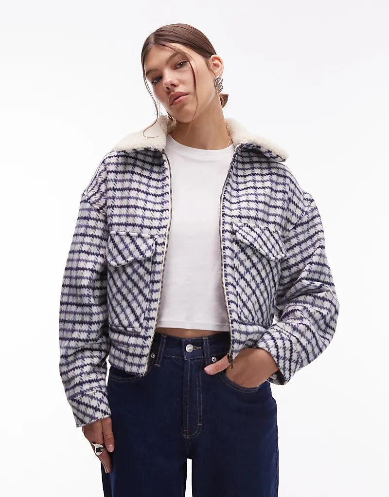 Укороченная шерстяная куртка дальнобойщика Levi's в клетку в стиле 90-х
Укороченная шерстяная куртка дальнобойщика Levi's в клетку в стиле 90-х