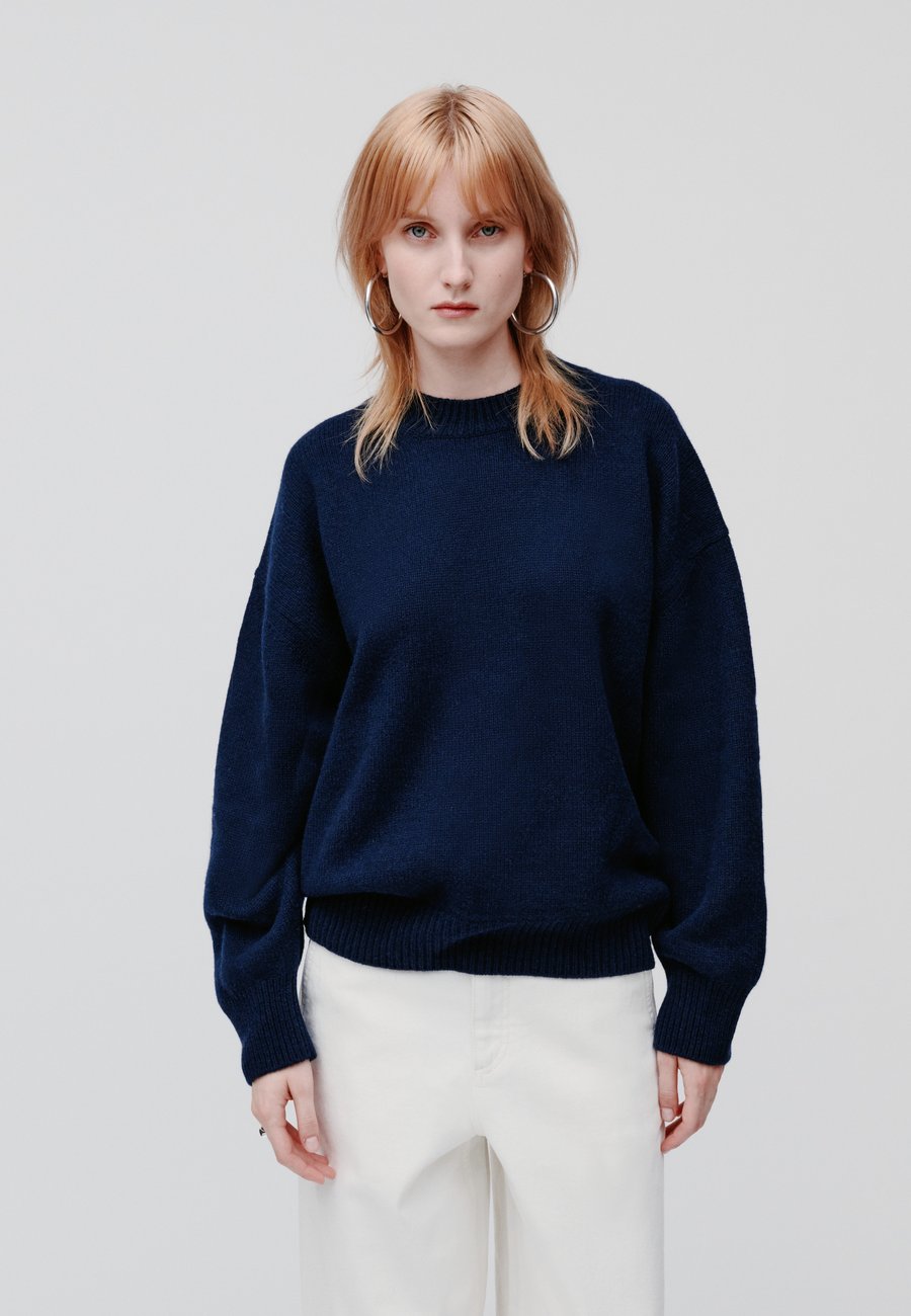 Джемпер IVY OAK KASSIDY, Dark Navy/Dark Blue
Джемпер IVY OAK KASSIDY, Dark Navy/Dark Blue