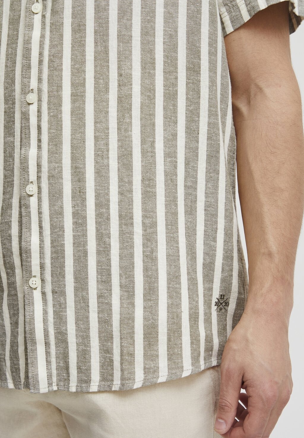 Рубашка Prochy 11 Project, ветивер
Рубашка Prochy 11 Project, ветивер