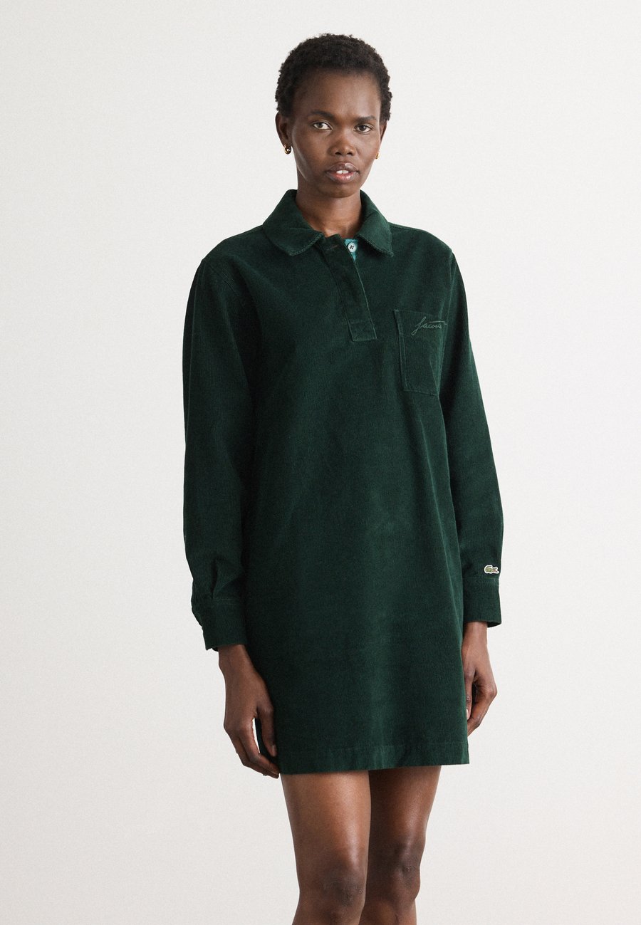 Платье Lacoste Day dress, Sinople/Dark Green
Платье Lacoste Day dress, Sinople/Dark Green