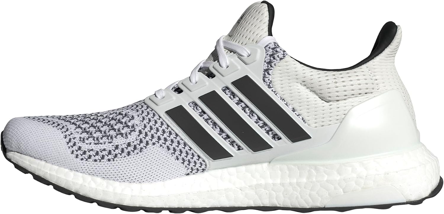 Мужские кроссовки для бега Adidas Ultraboost 1.0, белый/черный
Мужские кроссовки для бега Adidas Ultraboost 1.0, белый/черный