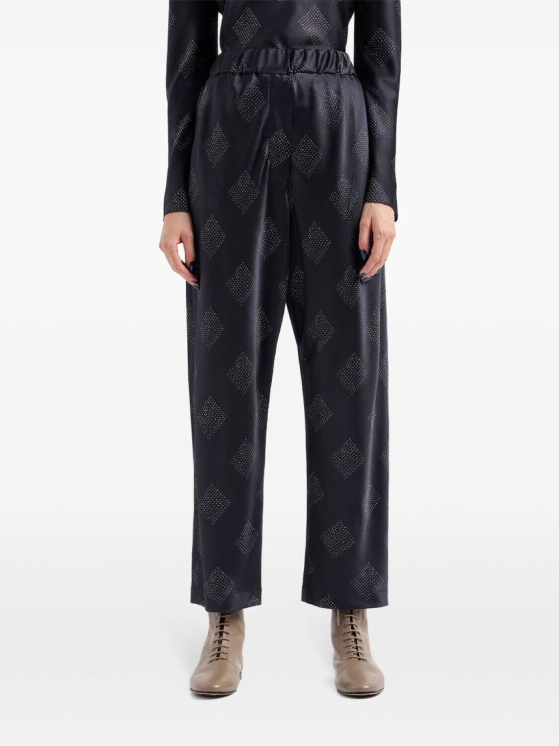 Giorgio Armani прямые брюки с принтом, черный
Giorgio Armani прямые брюки с принтом, черный