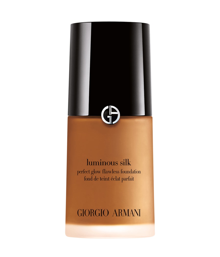 Жидкая основа Giorgio Armani Luminous Silk, Nr. 10, 30 ml
Жидкая основа Giorgio Armani Luminous Silk, Nr. 10, 30 ml