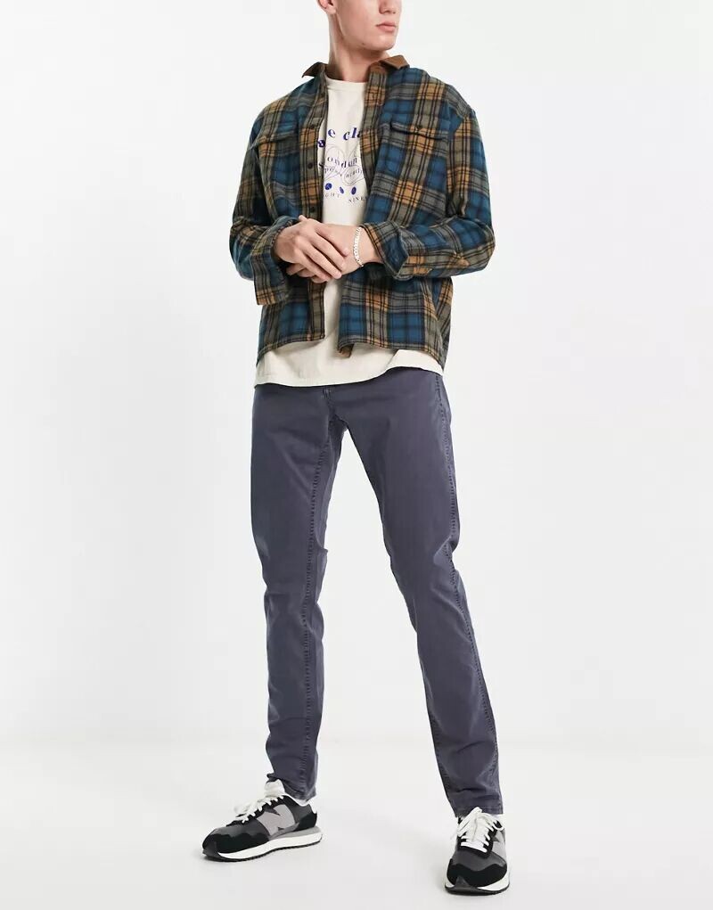 Темно-синие узкие брюки Scalpers
Темно-синие узкие брюки Scalpers