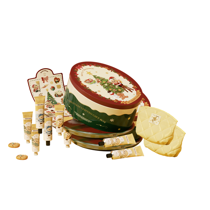 Roopy Подарочный набор кремов для рук 2025 Butter Bear Collaboration Christmas Box 55г*2 шт+25г*2 тюбика увлажняющий и питающий
Roopy Подарочный набор кремов для рук 2025 Butter Bear Collaboration Christmas Box 55г*2 шт+25г*2 тюбика увлажняющий и питающий