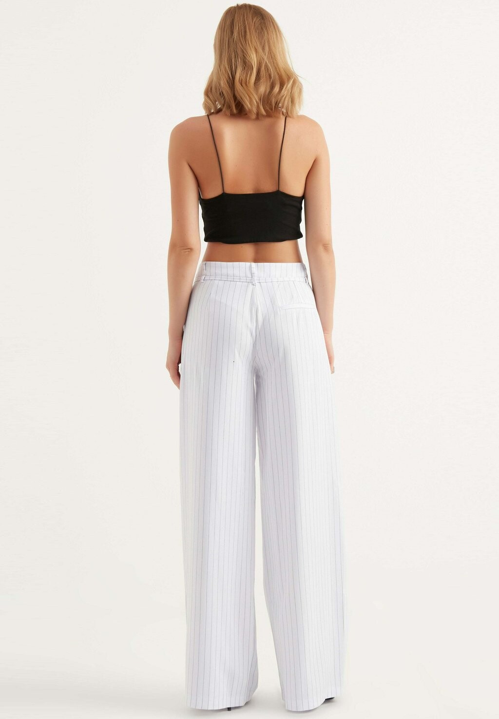 Тканевые брюки Chiquelle, белый
Тканевые брюки Chiquelle, белый