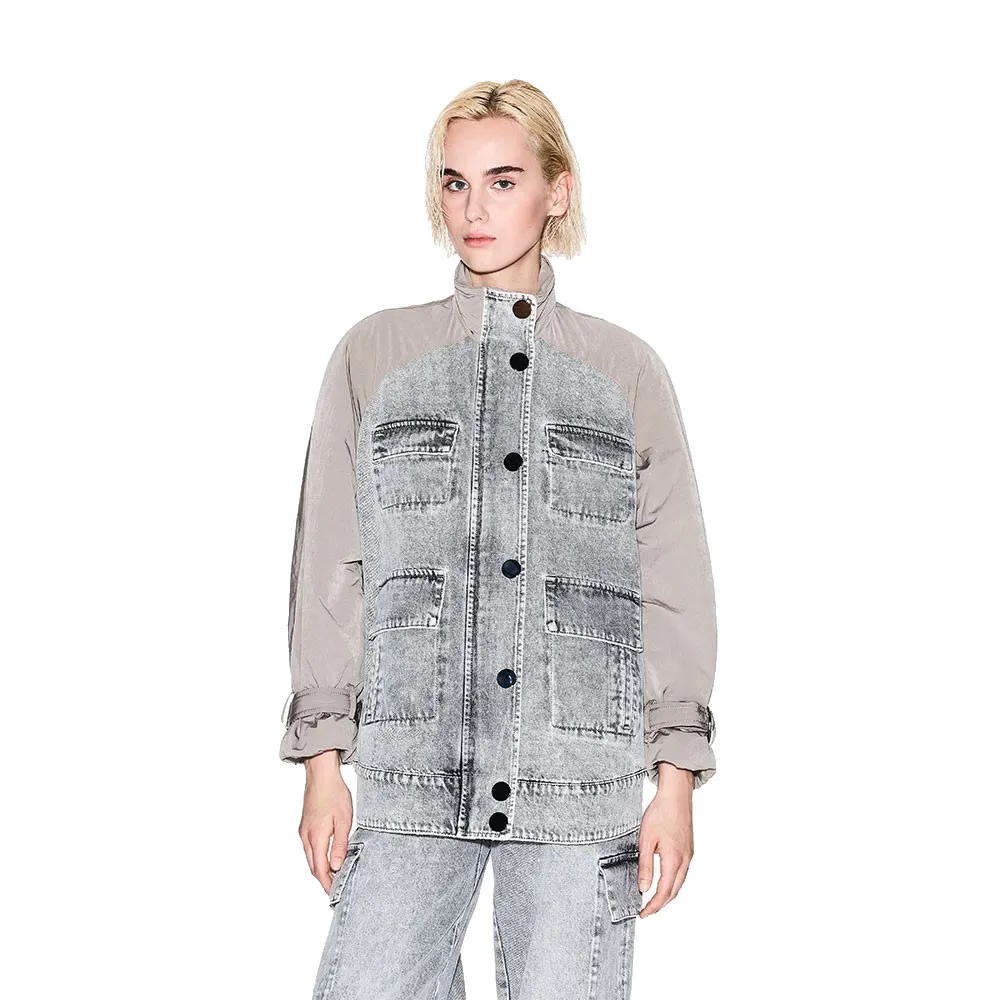 Куртка Armani Exchange XW001393_AF16176 padded, серый
Куртка Armani Exchange XW001393_AF16176 padded, серый