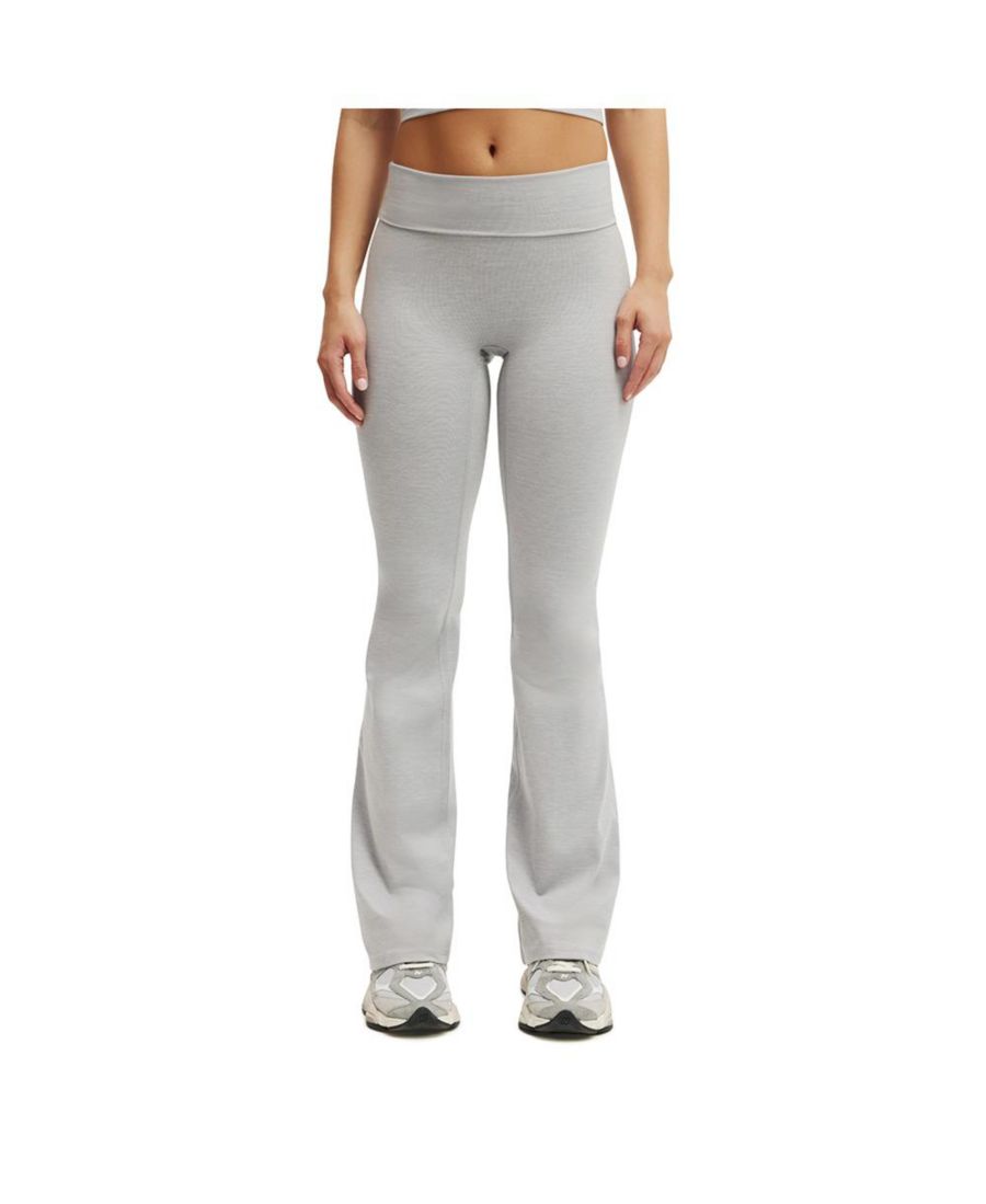 Женская спортивная ультрамягкая футболка с расклешенной юбкой COTTON ON, Light grey marle
Женская спортивная ультрамягкая футболка с расклешенной юбкой COTTON ON, Light grey marle