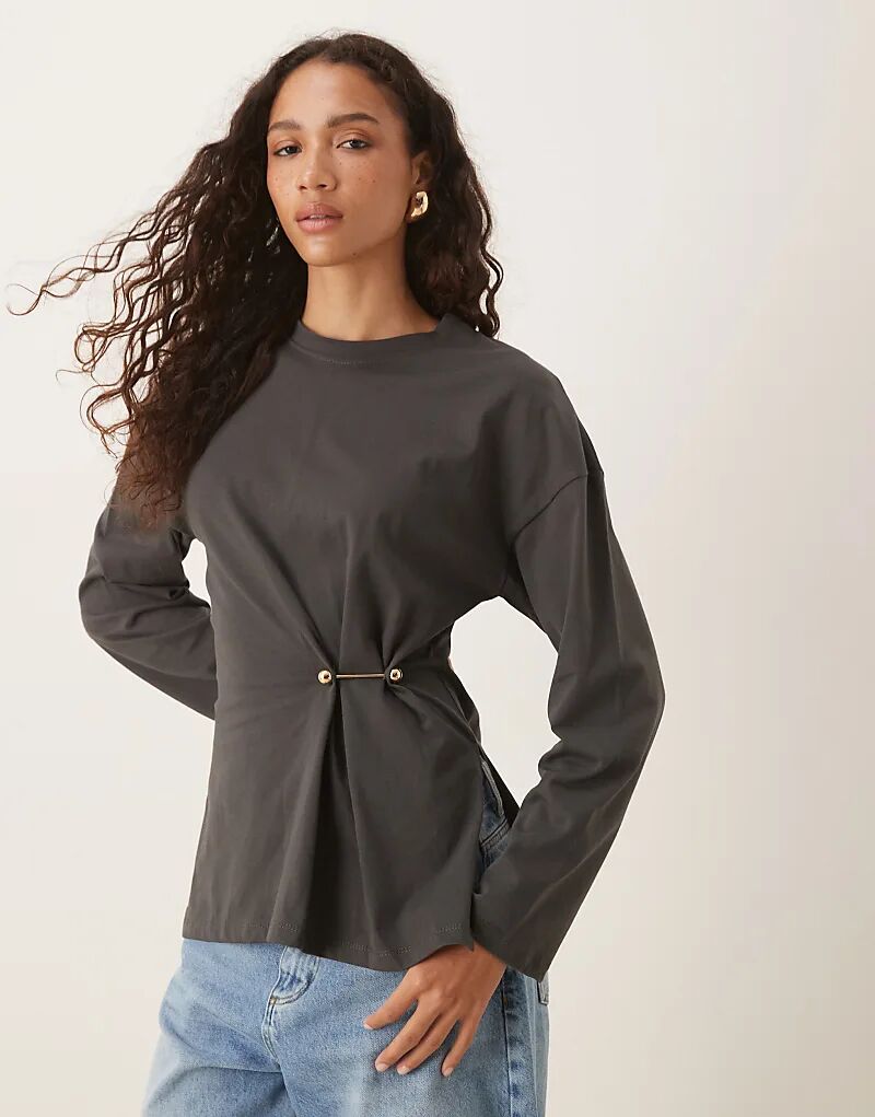 Длинный свободный топ ASOS DESIGN с утягивающей талией и фурнитурой в антрацитовом цвете
Длинный свободный топ ASOS DESIGN с утягивающей талией и фурнитурой в антрацитовом цвете