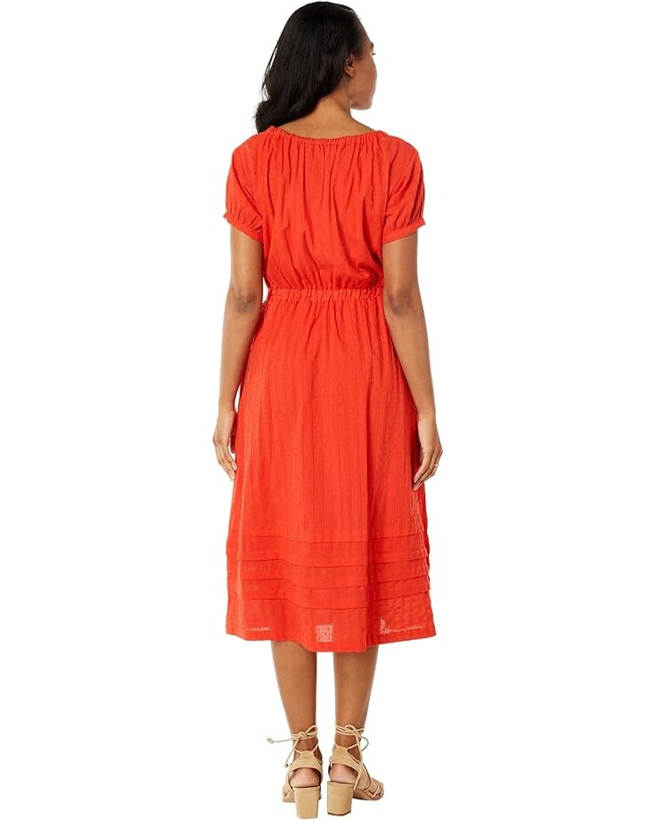 Платье Lost + Wander Strawberry Waves Midi Dress, красный
Платье Lost + Wander Strawberry Waves Midi Dress, красный