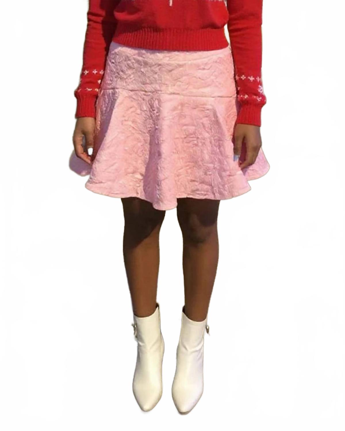 Entro Однотонная фактурная расклешенная мини-юбка розового цвета
Entro Однотонная фактурная расклешенная мини-юбка розового цвета