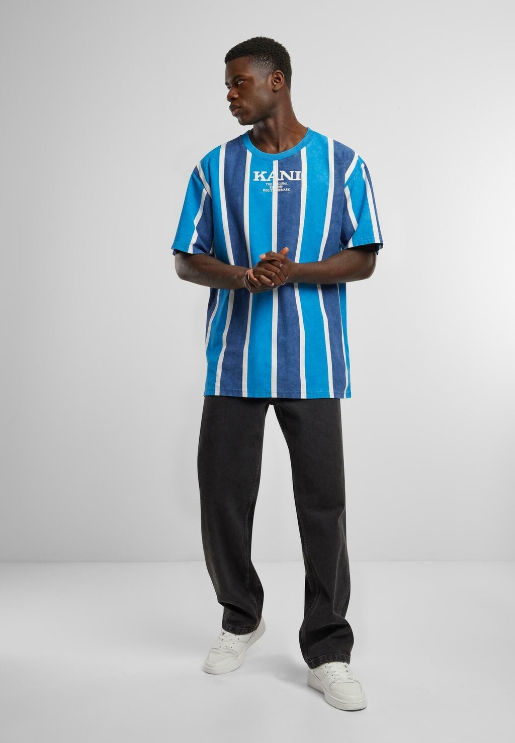 Футболка с принтом Stripe Karl Kani, темно-синий белый
Футболка с принтом Stripe Karl Kani, темно-синий белый
