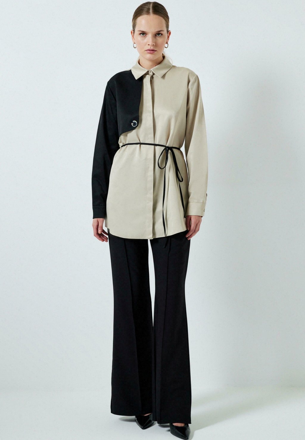 Блузка на пуговицах Touché Privé, серый
Блузка на пуговицах Touché Privé, серый