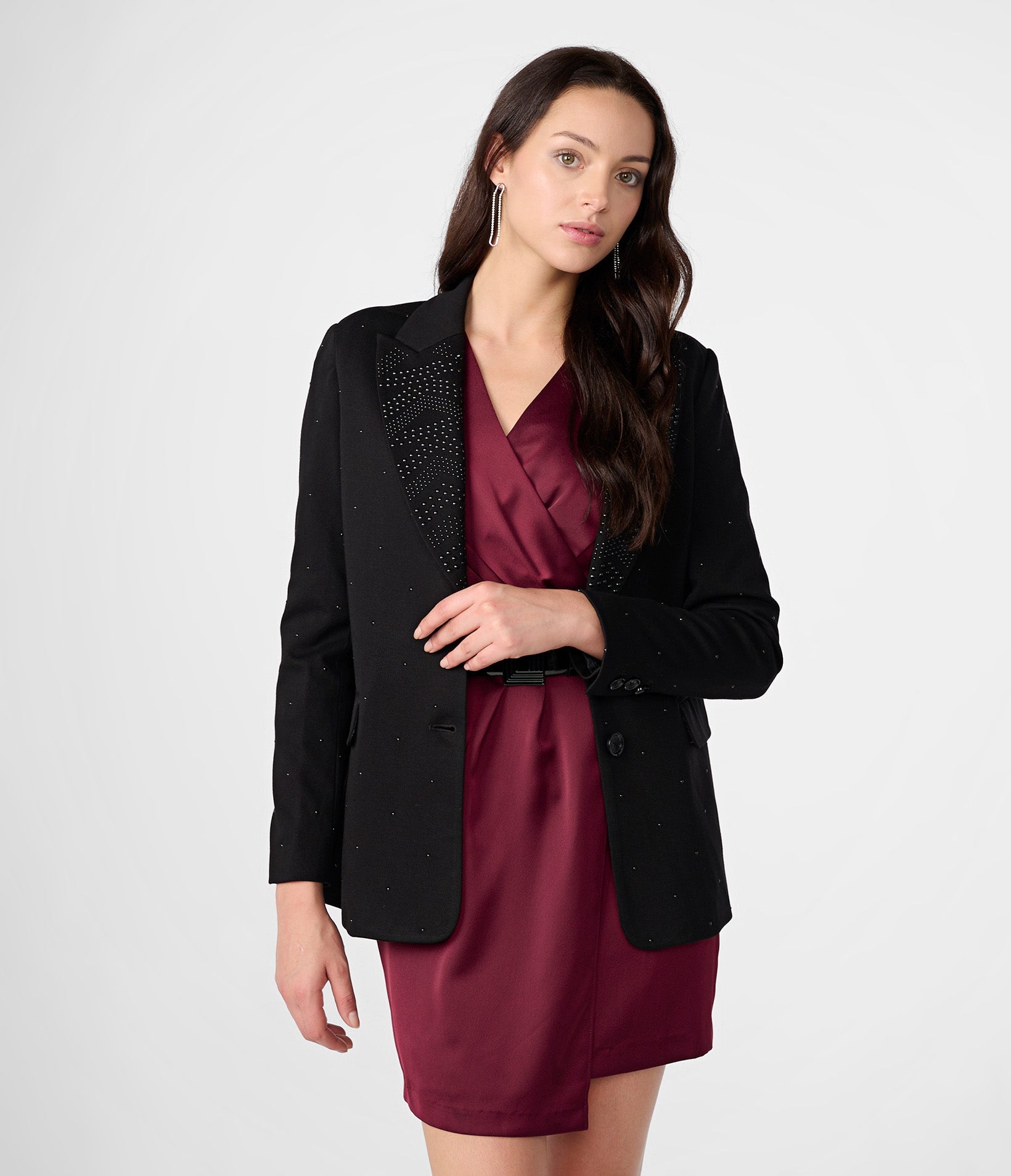 Блейзер с заклёпками на лагранках KARL LAGERFELD PARIS, черный
Блейзер с заклёпками на лагранках KARL LAGERFELD PARIS, черный