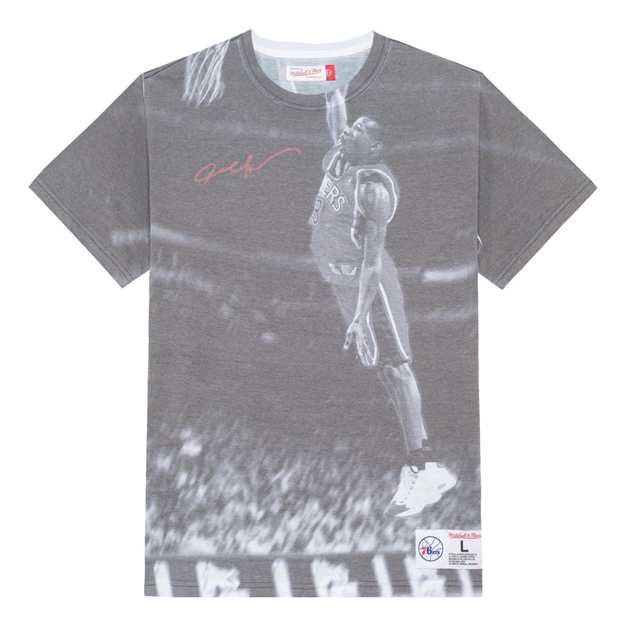 Футболка Mitchell & Ness NBA Above The Rim T-Shirt Philadelphia 76ers Allen Iverson 'Grey', серый
Футболка Mitchell & Ness NBA Above The Rim T-Shirt Philadelphia 76ers Allen Iverson 'Grey', серый
