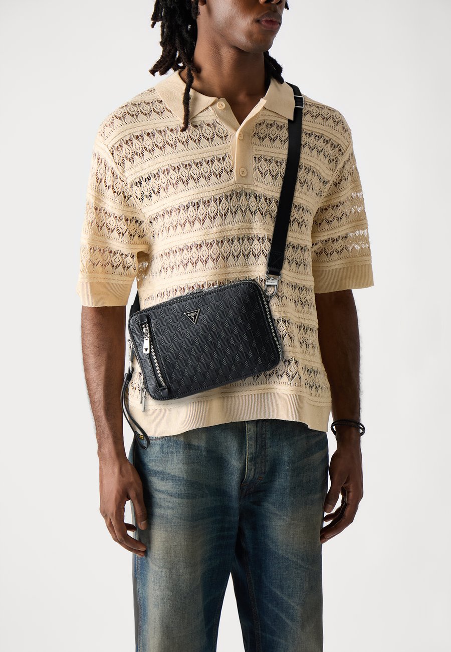 Сумка кросс-боди Guess TORINO, Black
Сумка кросс-боди Guess TORINO, Black