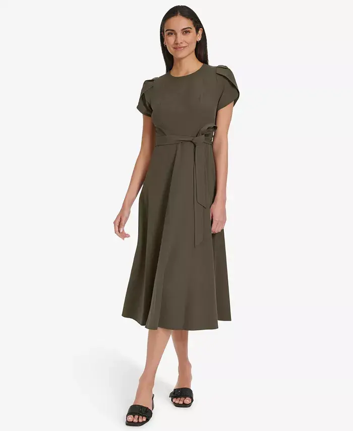 Женское миди-платье трапеция с тюльпановыми рукавами Calvin Klein, зеленый
Женское миди-платье трапеция с тюльпановыми рукавами Calvin Klein, зеленый