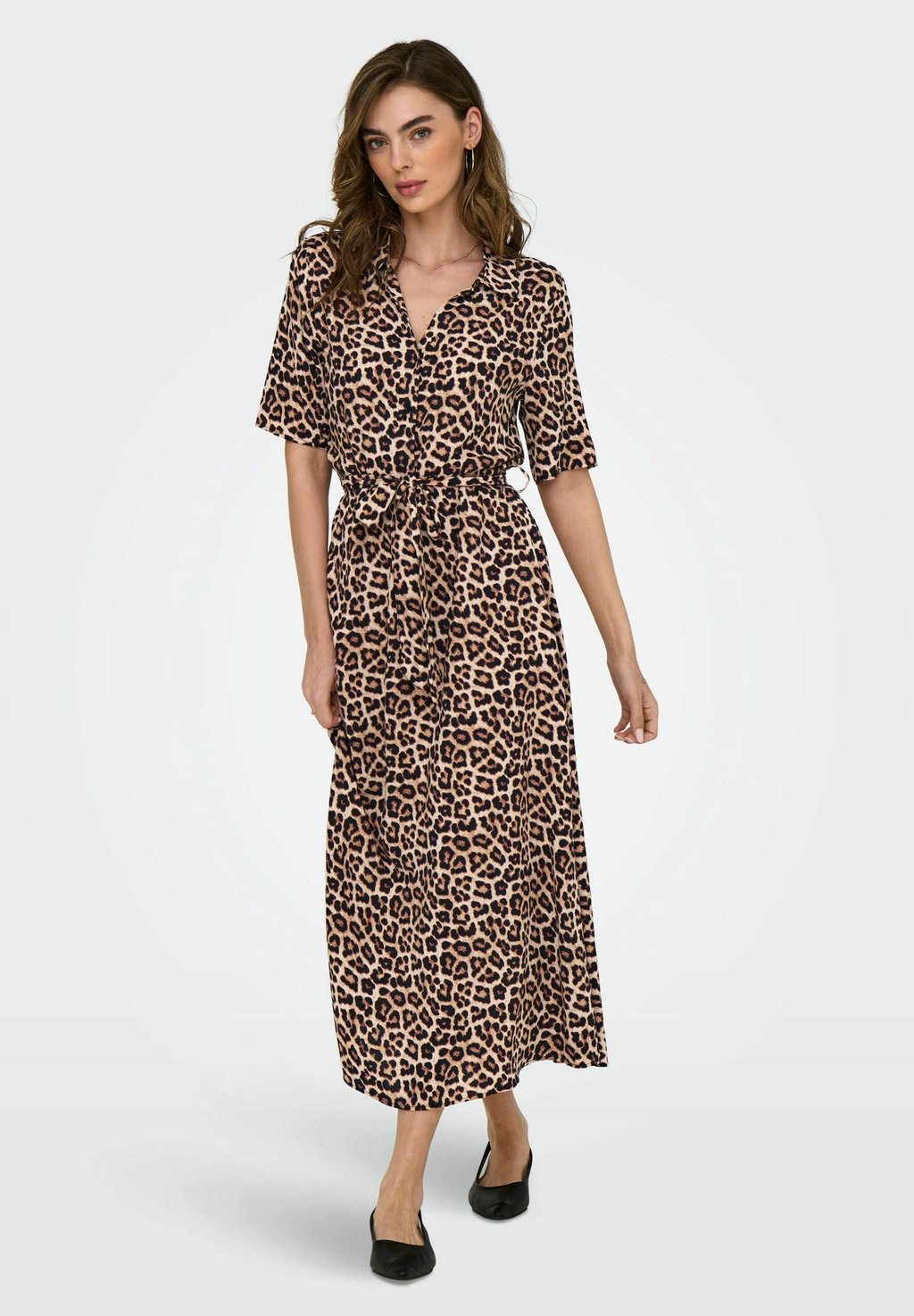 Платье-рубашка STARSEZEN LIFE 2/4 MIDI JDY, коричневый
Платье-рубашка STARSEZEN LIFE 2/4 MIDI JDY, коричневый