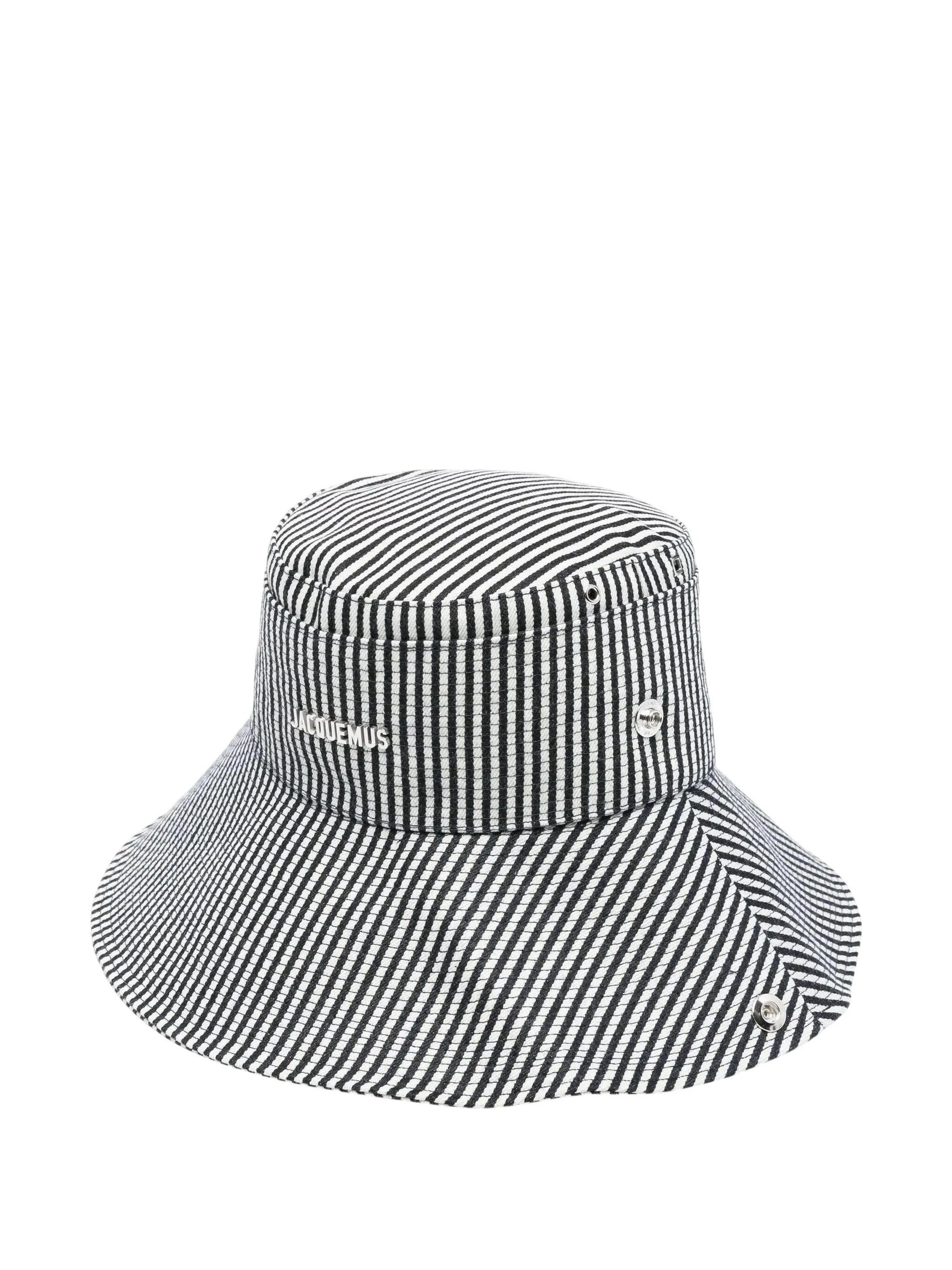 Джинсовая панама в полоску Le Bob De-Nîmes Jacquemus, белый
Джинсовая панама в полоску Le Bob De-Nîmes Jacquemus, белый