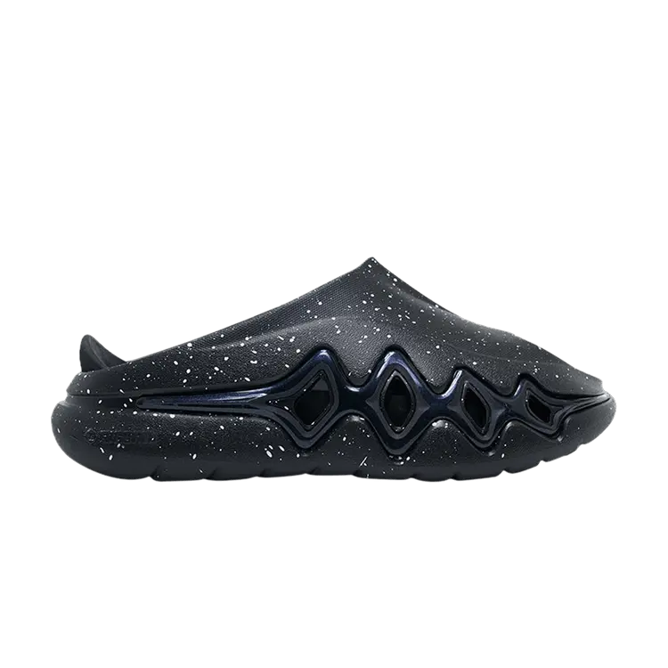 Шлепанцы Shark 3 Slide 'Black', черный
Шлепанцы Shark 3 Slide 'Black', черный