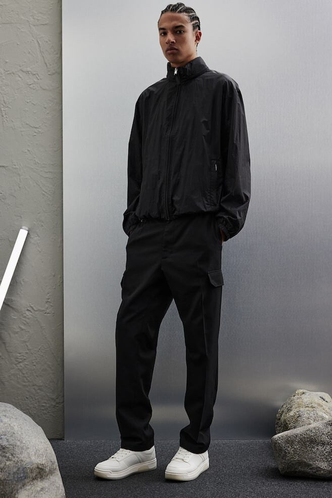 Брюки карго стандартного кроя H&M, черный
Брюки карго стандартного кроя H&M, черный