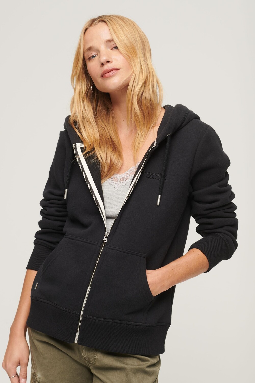 Толстовка Essential с логотипом Superdry, черный
Толстовка Essential с логотипом Superdry, черный