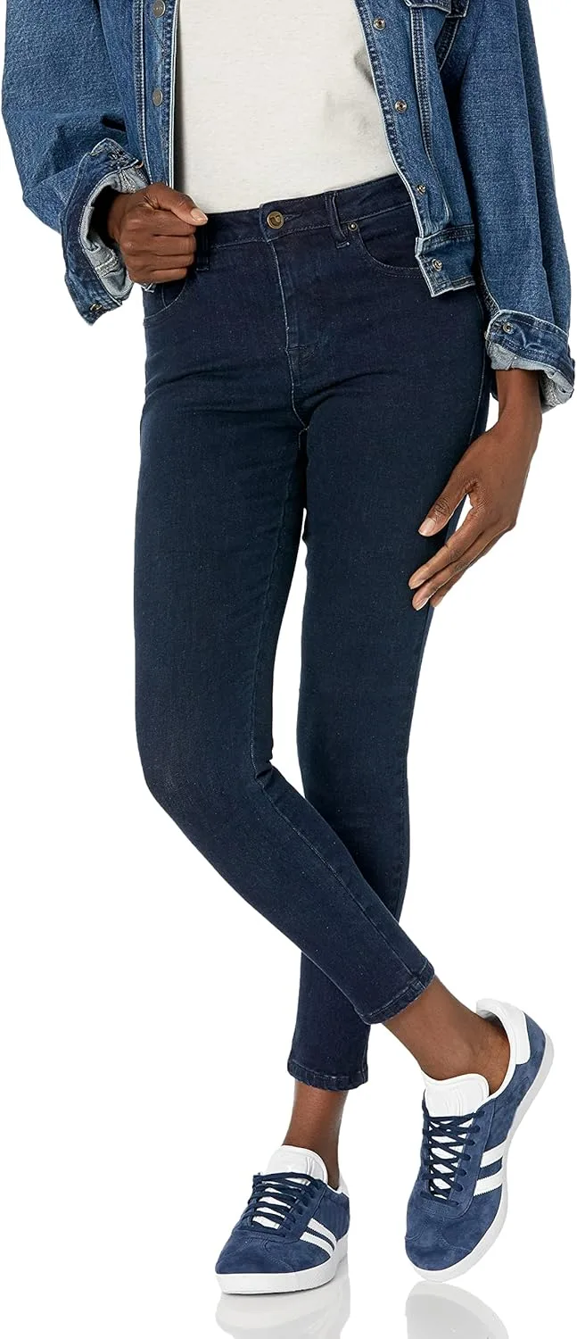 Unionbay Women's Universal Fit Highrise Skinny Jean
Unionbay Women's Universal Fit Highrise Skinny Jean
