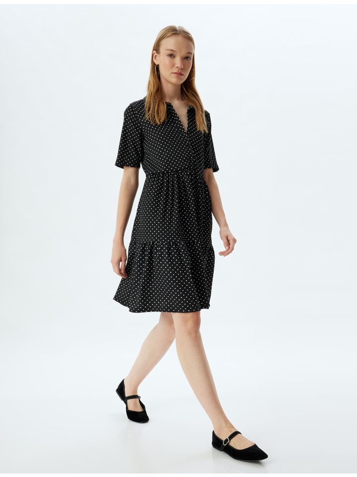 Короткое платье KOTON, цвет schwarz gemustert
Короткое платье KOTON, цвет schwarz gemustert