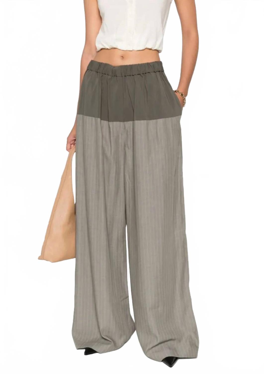 Свободные брюки Splice цвета хаки в тонкую полоску St. Agni, Khaki Pinstripe
Свободные брюки Splice цвета хаки в тонкую полоску St. Agni, Khaki Pinstripe