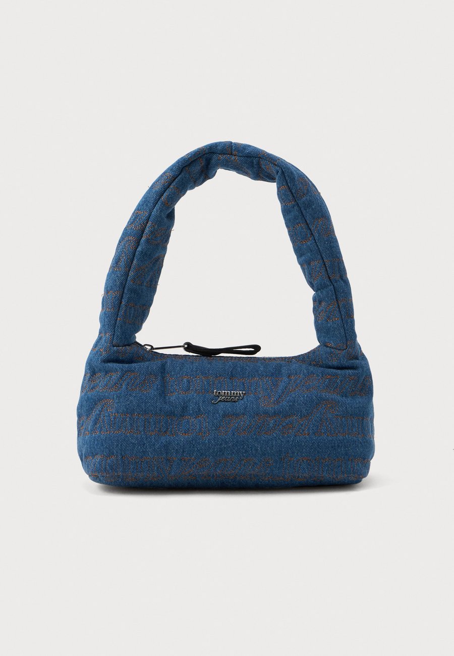 Сумка Tommy Jeans URBAN DENIM SHOULDER BAG, Blue Denim
Сумка Tommy Jeans URBAN DENIM SHOULDER BAG, Blue Denim