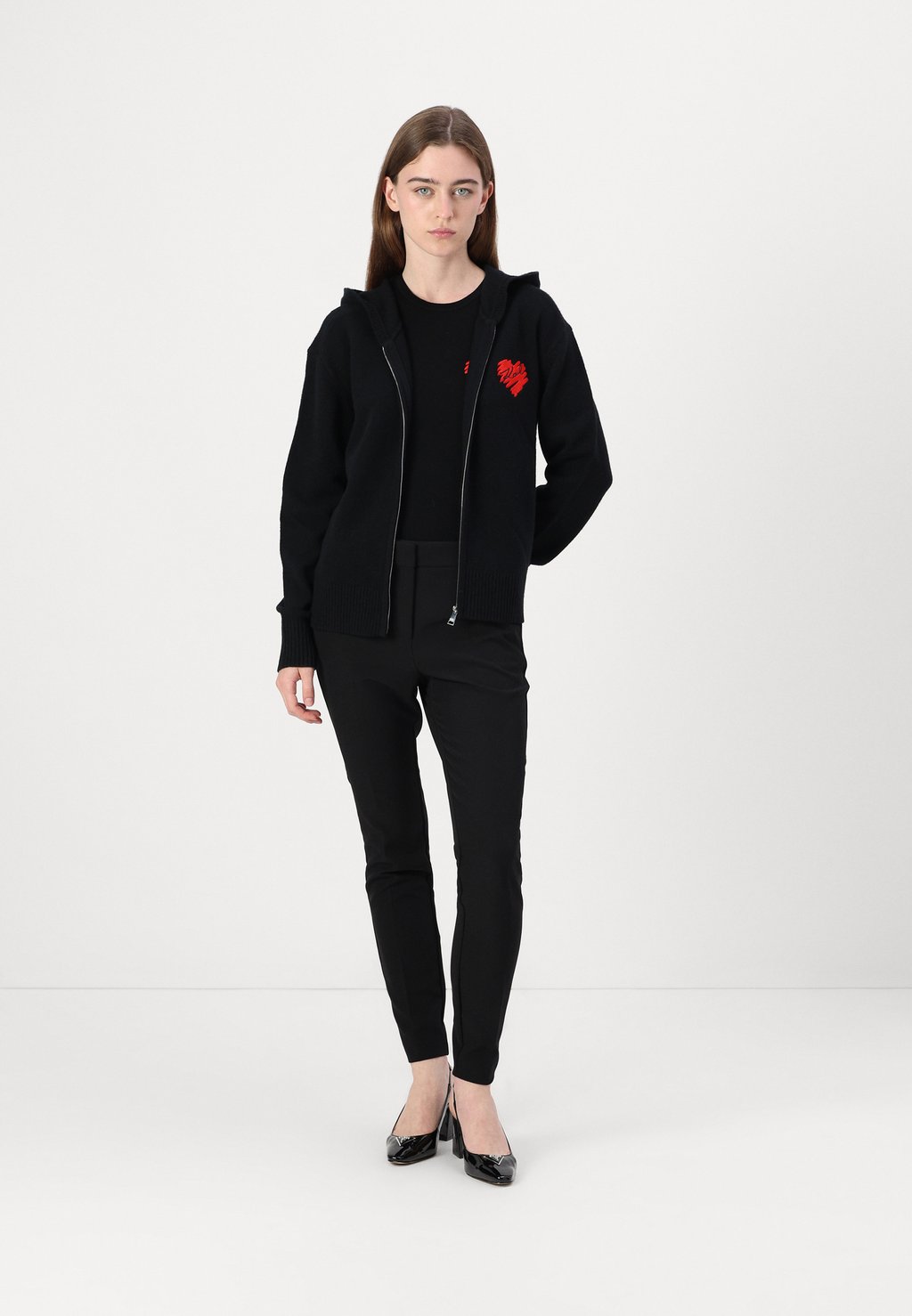 Кардиган HEARTS ZIP UP KARL LAGERFELD, черный
Кардиган HEARTS ZIP UP KARL LAGERFELD, черный