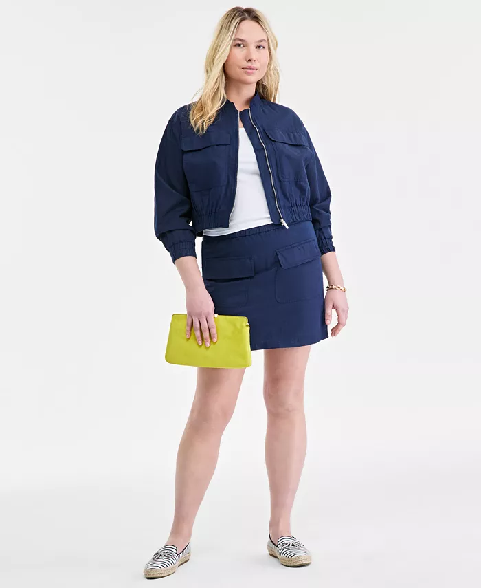 Женская укороченная льняная куртка-бомбер в стиле «утилитарно», трикотажный топ с круглым вырезом, рукавами реглан и однотонной льняной мини-юбкой On 34th, синий
Женская укороченная льняная куртка-бомбер в стиле «утилитарно», трикотажный топ с круглым вырезом, рукавами реглан и однотонной льняной мини-юбкой On 34th, синий